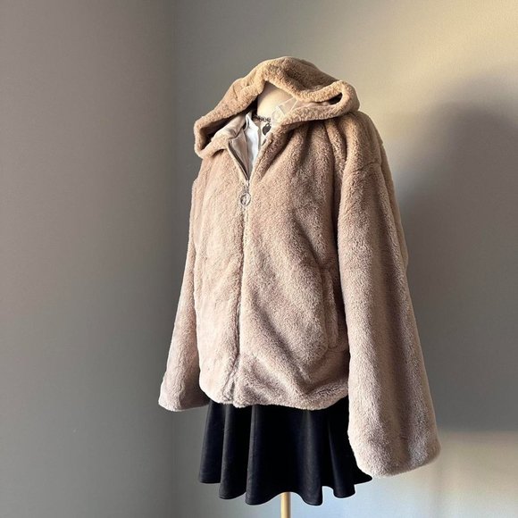 Forever 21 Tan Faux Fur Super Soft Fuzzy Jacket - Picture 1 of 8